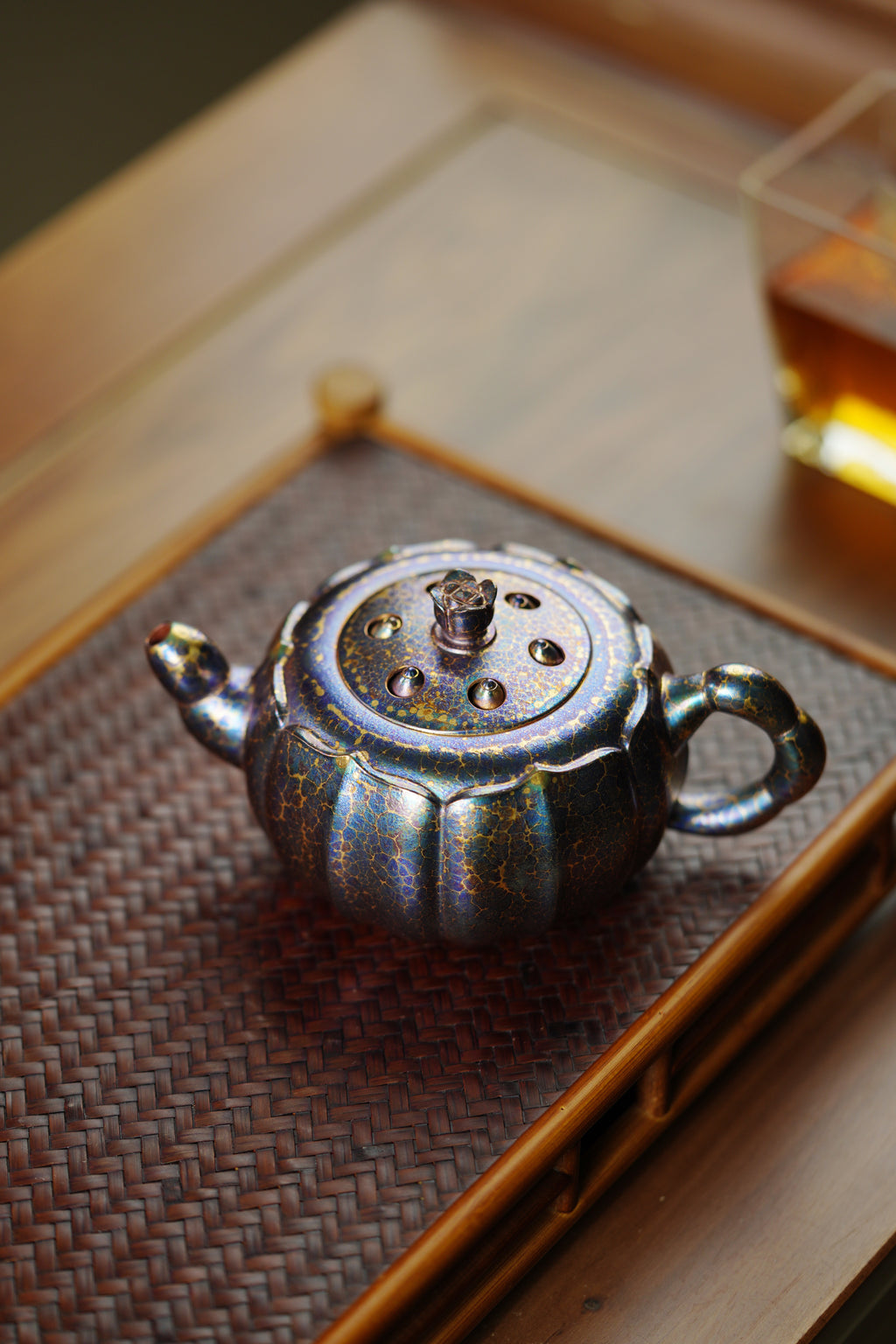 范泽锋嫡传·省大师邱爽紫砂潜力重器【莲子壶】原矿极品大红袍 280cc（紫晶贝壳烧）