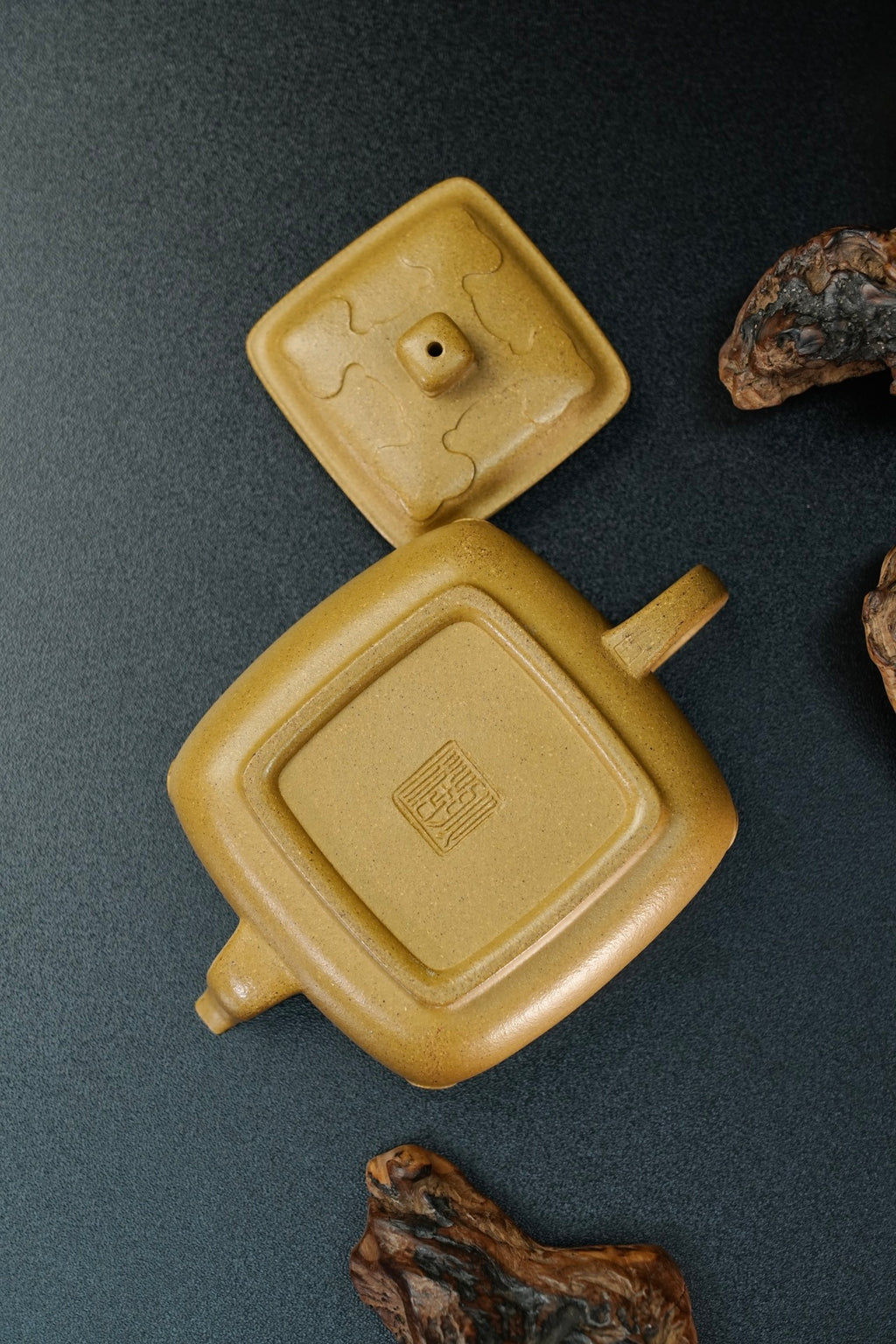 耿浩·方器臻藏 紫砂界80后方器巨匠扛鼎之作《帝乡仙驭壶》原矿极品本山绿泥·200cc