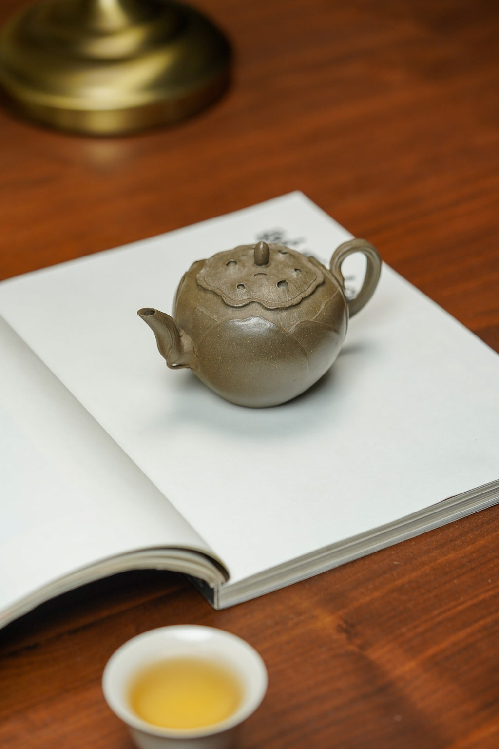 紫砂非遗花器泰斗·蒋蓉唯一嫡传｜蒋艺华亲制臻品【连连高升壶】原矿极品蟹壳青段·200cc