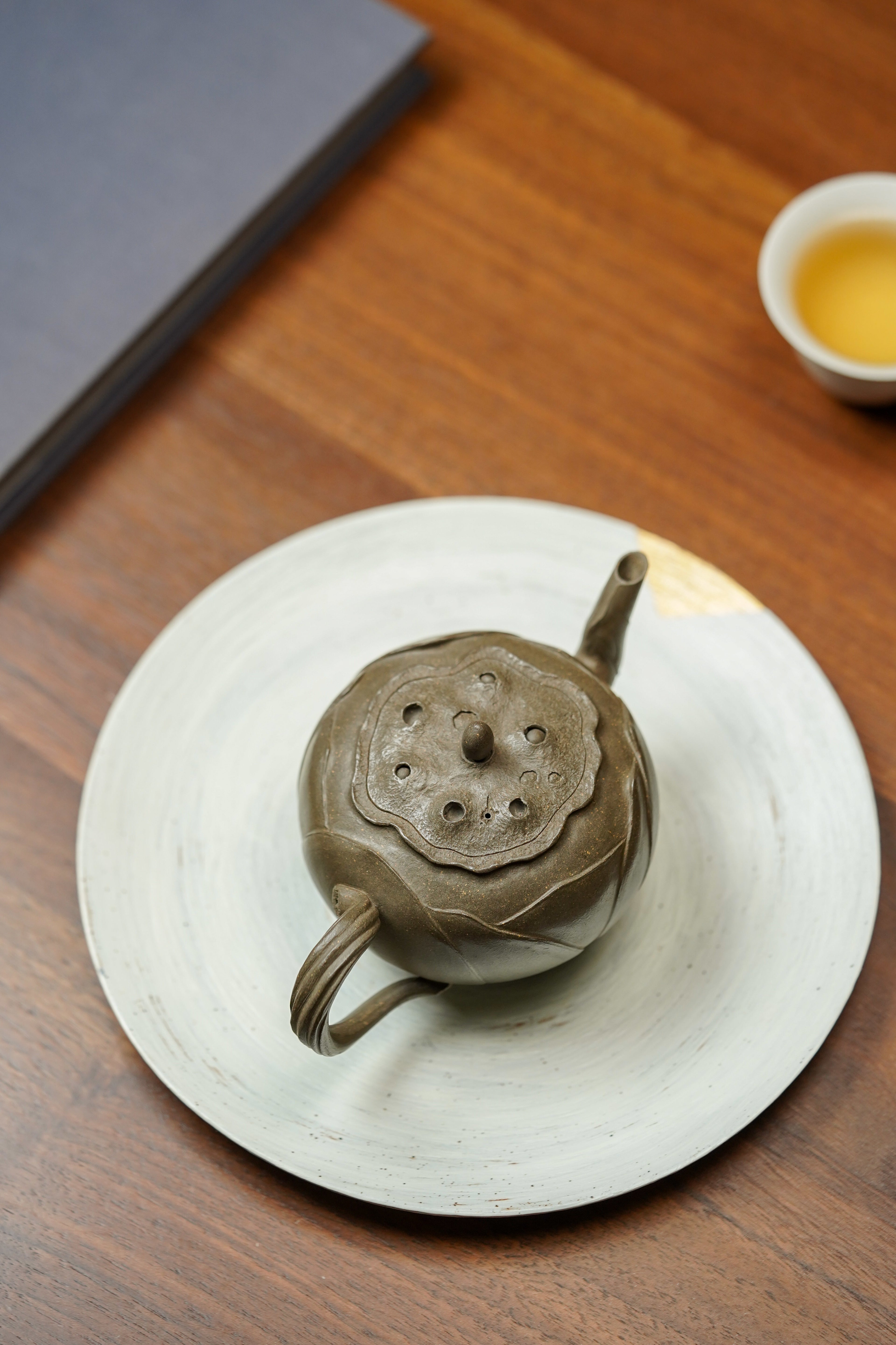 紫砂非遗花器泰斗·蒋蓉唯一嫡传｜蒋艺华亲制臻品【连连高升壶】原矿极品蟹壳青段·200cc
