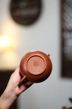 珍藏送礼级紫砂重器｜高级工艺美术师·许时娟 亲制【荷塘鱼趣壶】原矿优质底槽清· 280cc