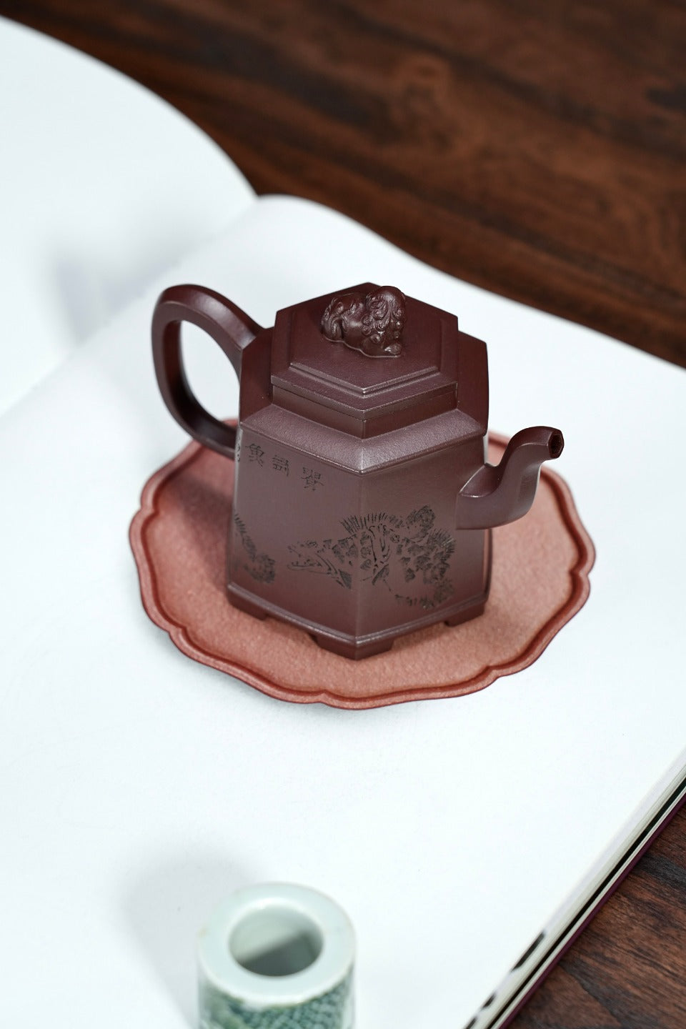 耿浩·方器臻藏 紫砂界80后方器巨匠扛鼎之作《六方醒狮壶》原矿极品南红玉砂·230cc
