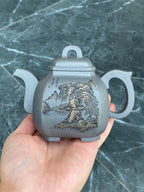 江山入壶·彩刻之巅 李峰大师恭王府馆藏臻品《福临八方壶》原矿优质天青泥 310cc