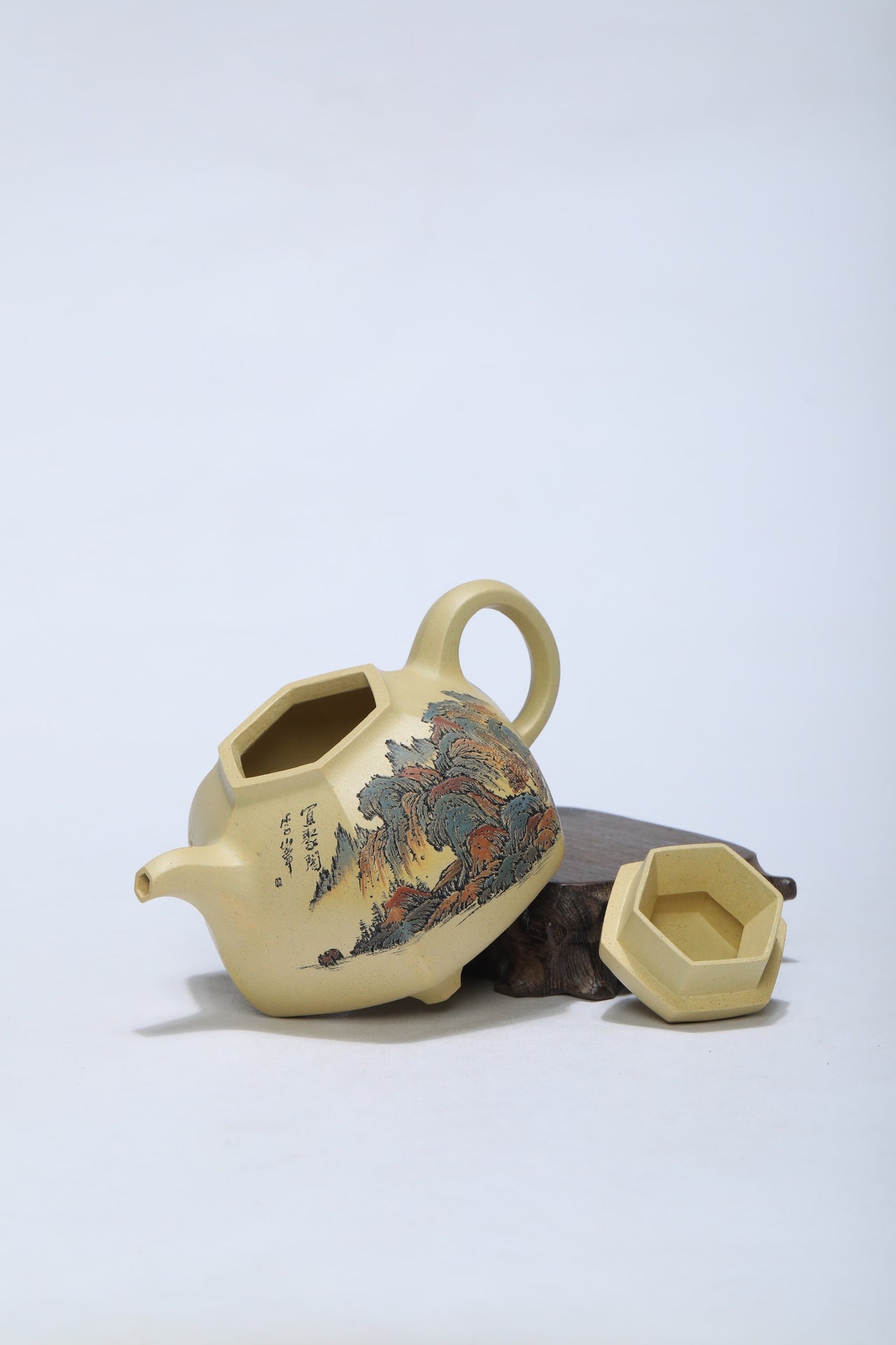 江山入壶·彩刻之巅🇨🇳李峰大师恭王府馆藏臻品《六方乳鼎壶》原矿极品本山绿泥·250cc