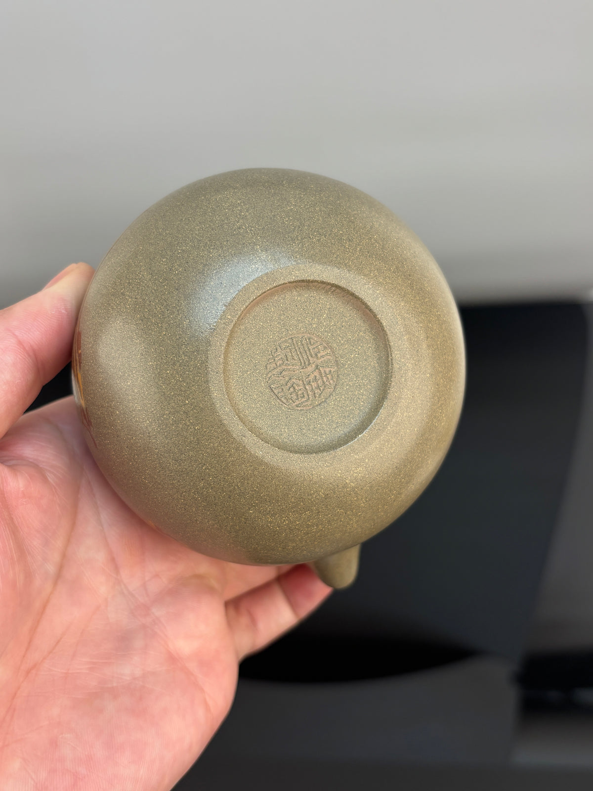 范泽锋嫡传·省大师邱爽紫砂潜力重器【东坡提梁壶】原矿极品蟹壳青段泥·250cc - ZishaTeapotChina