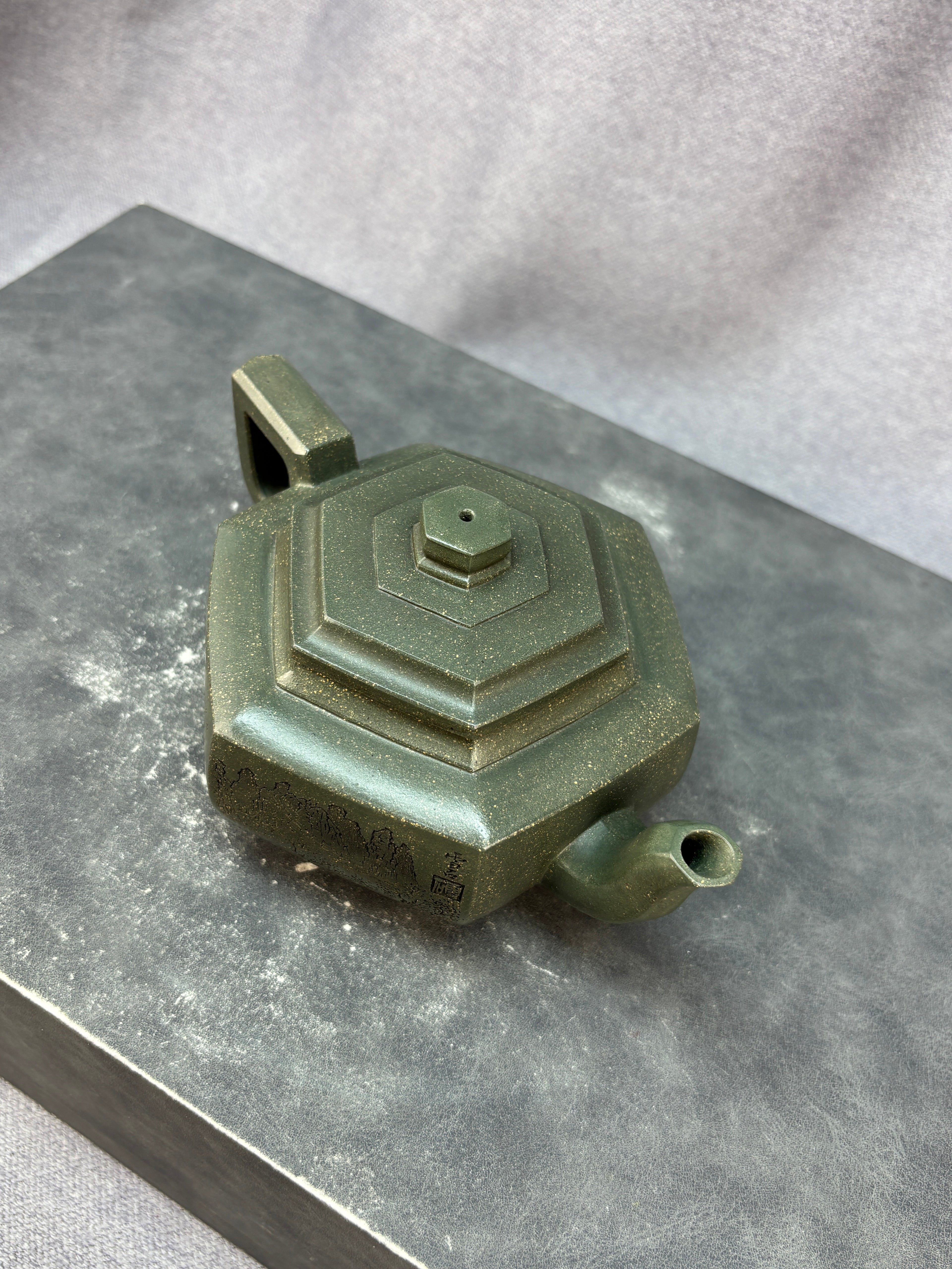 程辉大师 紫砂界功勋级领军人物·典藏臻品《六方雪华壶》原矿极品景舟绿泥·350cc