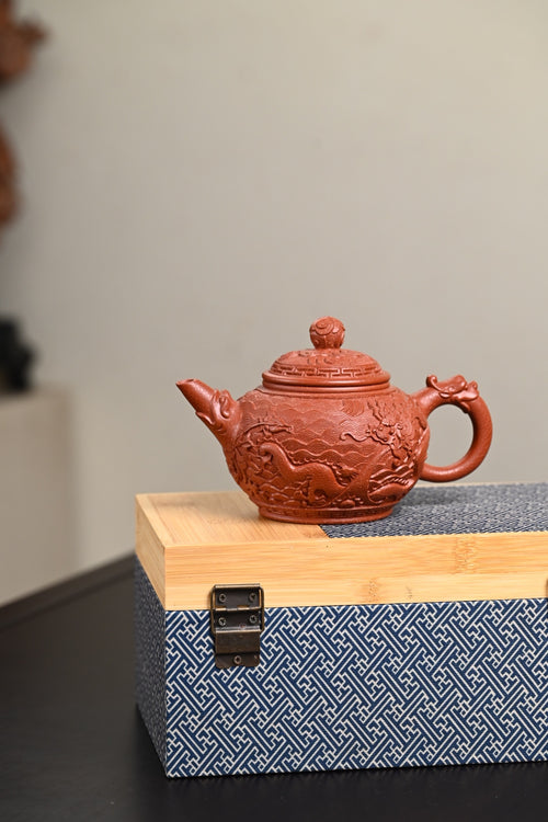『龙腾盛世』 桂花砂·容量420cc·14孔出水·王岳龄·国家级正高级工艺美术师（双研高）