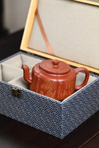 『梅花周盘』 极品皱皮朱泥·容量330cc·9孔出水·王岳龄·国家级正高级工艺美术师（双研高）