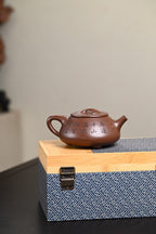 『景舟石瓢』 文革老紫泥·容量400cc·14孔出水·王岳龄·国家级正高级工艺美术师（双研高）