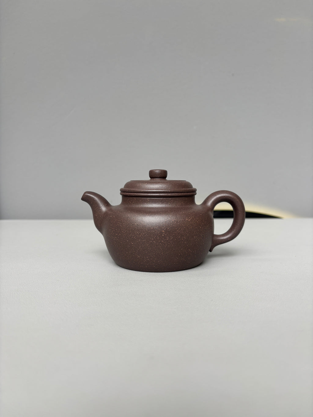 紫砂珍藏级精品｜省大师吴培林高徒·王雅丽 制【大蕴德钟壶】原矿优质天青泥·230cc