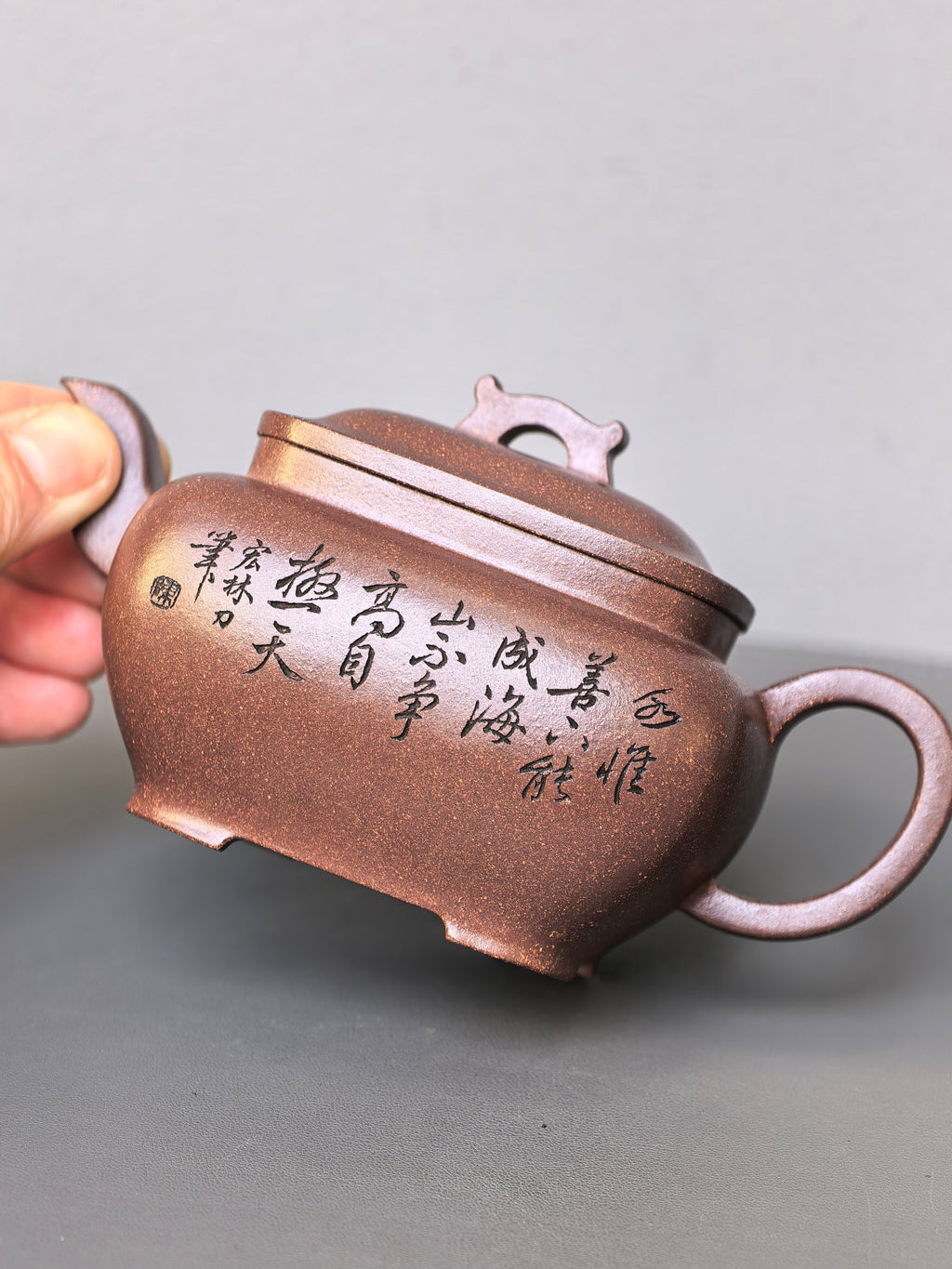 宏林山水·礼藏天下｜陈宏林大师传世巅峰臻品【枕上无忧壶】原矿极品紫玉金砂 280cc