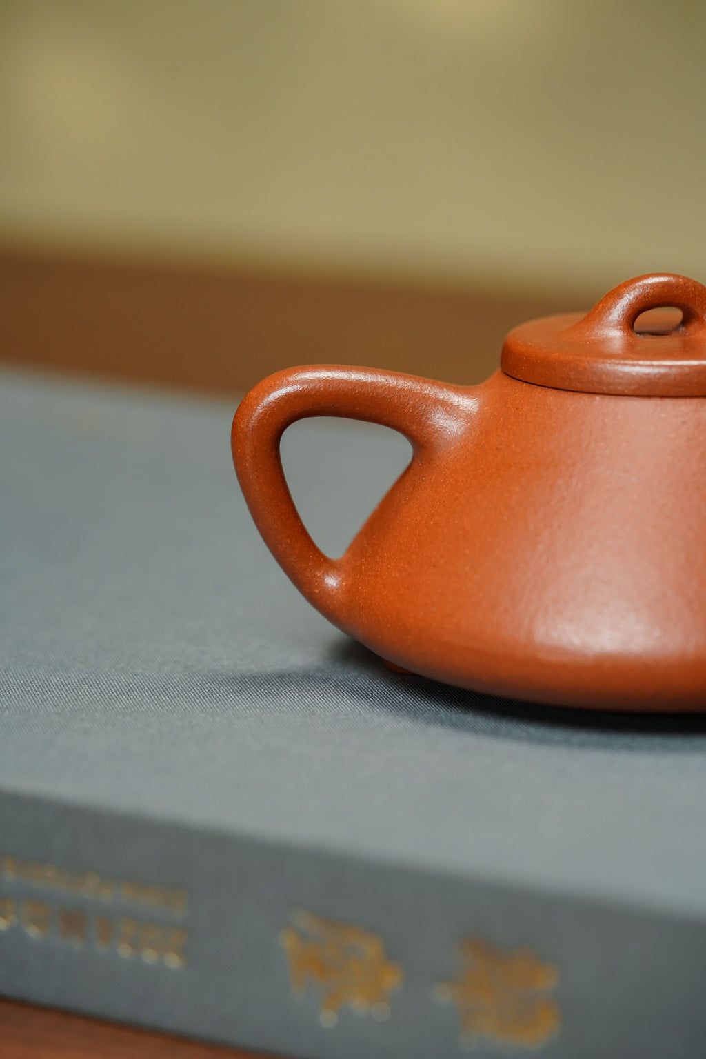 沈更轶大师紫砂巅峰之作·全手工大拍30万同款【子冶石瓢壶】原矿极品金降坡·130cc