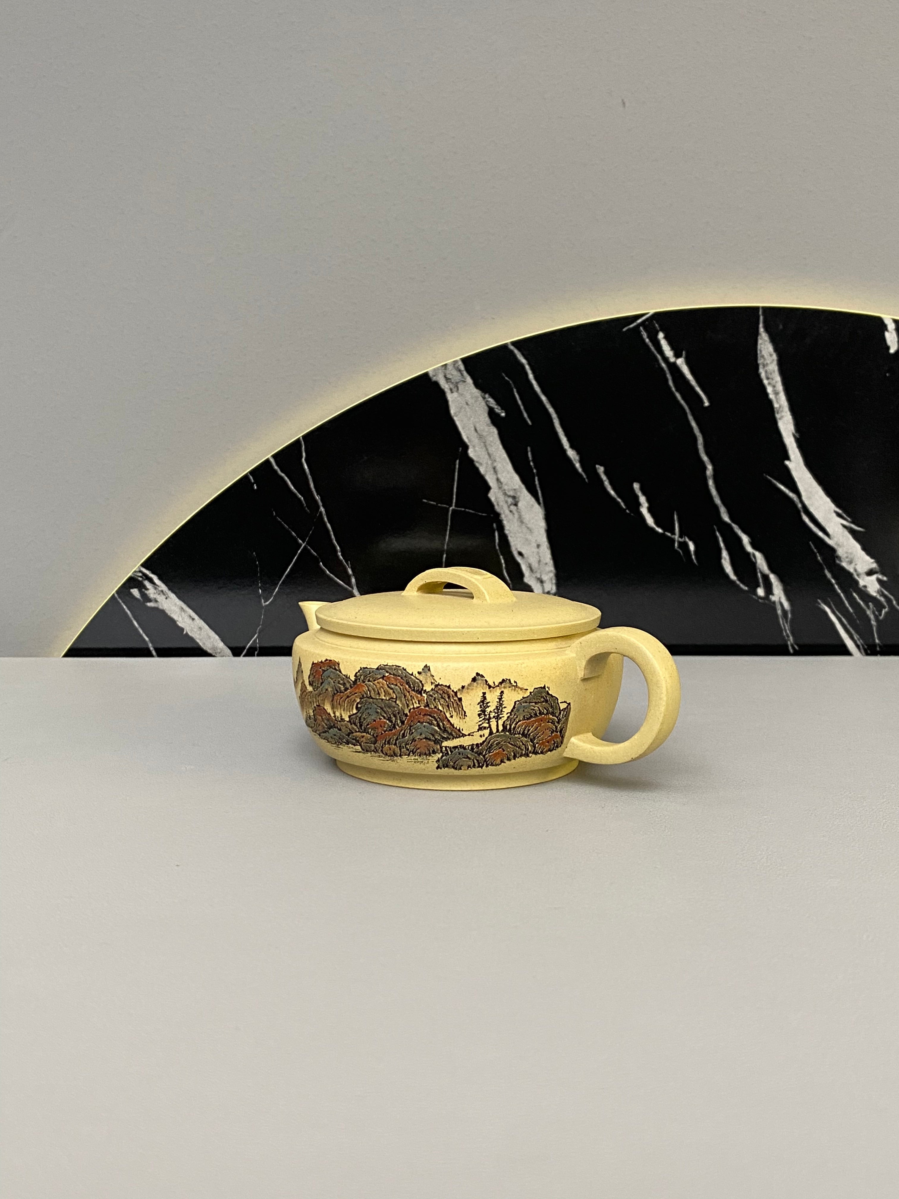 紫砂界彩刻山水标杆·李峰大师｜恭王府馆藏臻品《汉瓦壶》原矿优质本山绿泥·160cc