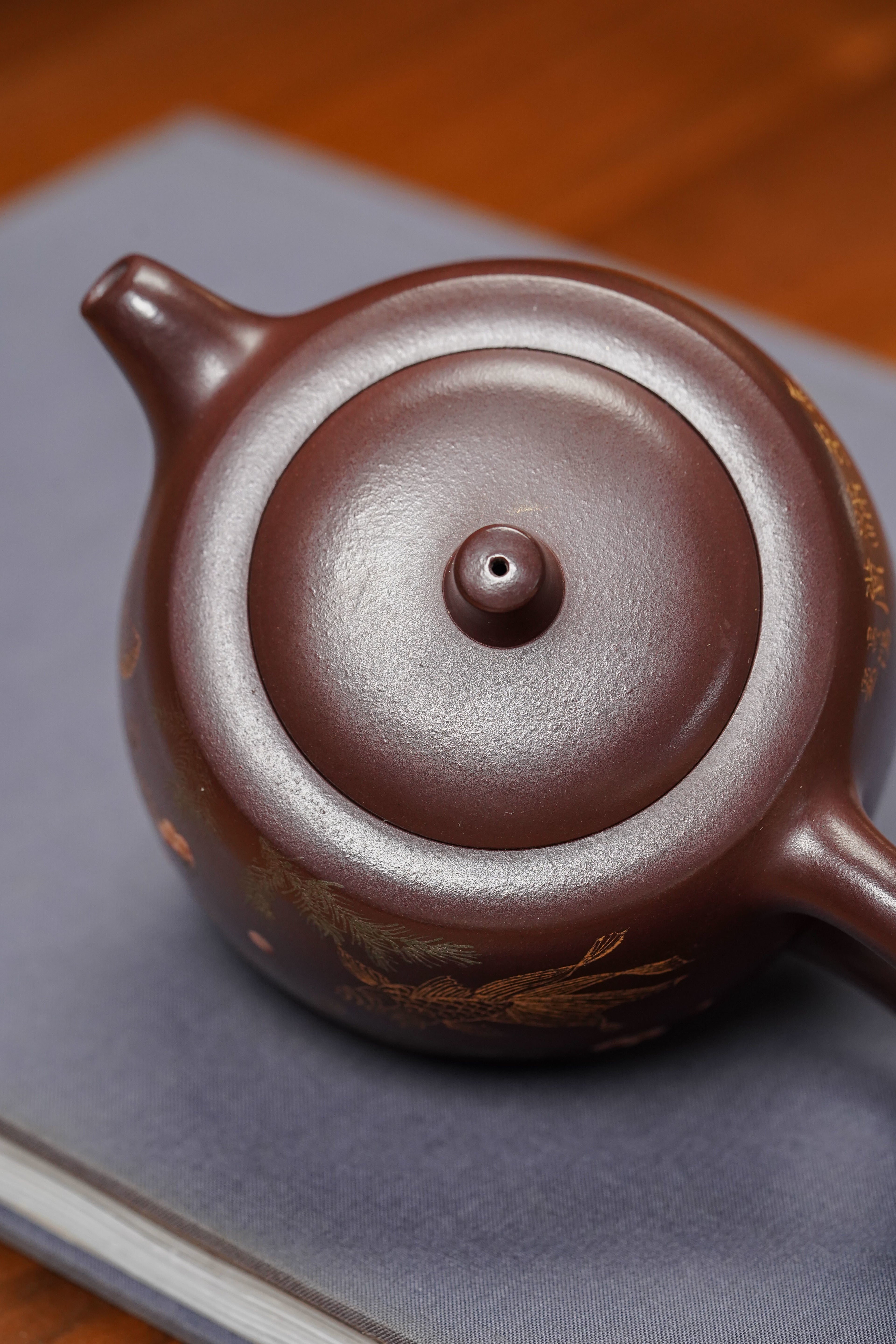 紫砂泰斗顾景舟传承·双国大师匠心之作【景舟天际壶】原矿极品紫茄泥 300cc