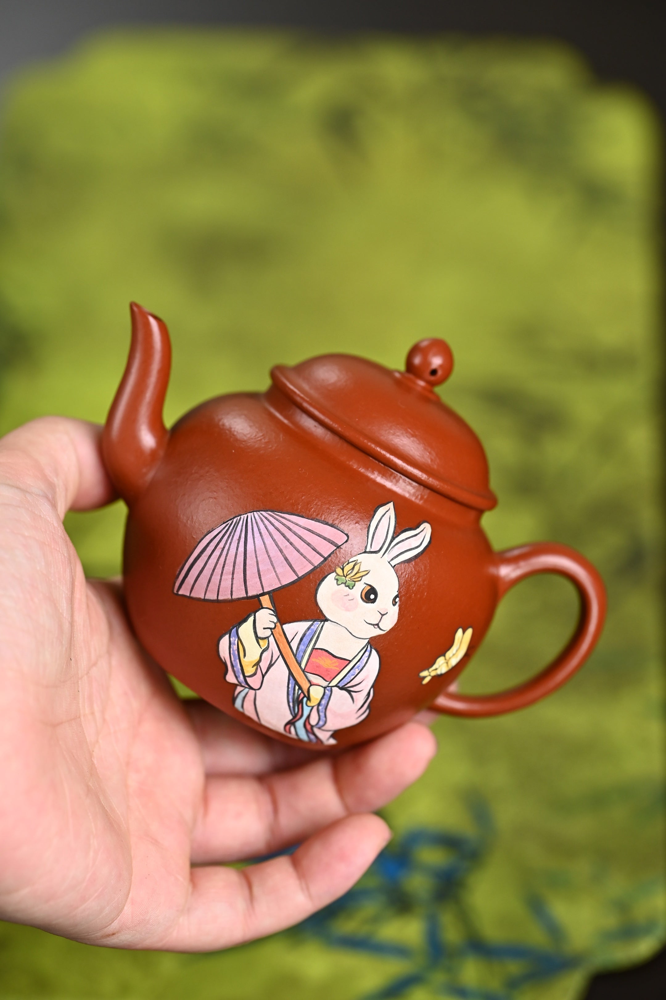 『宫灯』 极品皱皮朱泥·容量150cc·9孔出水·王老师（国家级工艺美术师）