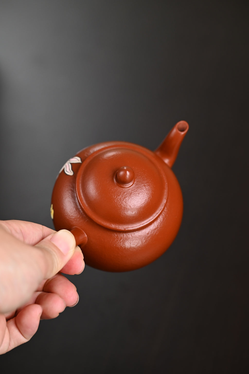 『宫灯』 极品皱皮朱泥·容量150cc·9孔出水·王老师（国家级工艺美术师）