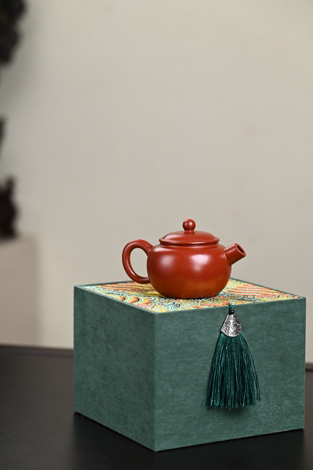 新品· 『巨轮』 极品皱皮朱泥·容量130cc·7孔出水·王老师（国家级工艺美术师）