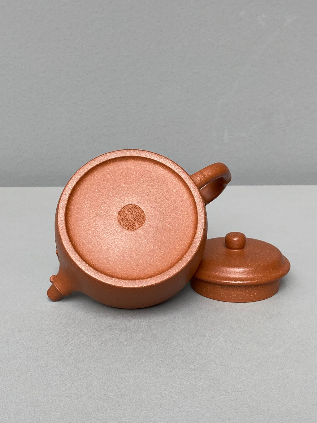 范泽锋大师高徒·省大师邱爽紫砂潜力重器【竹节德钟壶】原矿优质金降坡·230cc