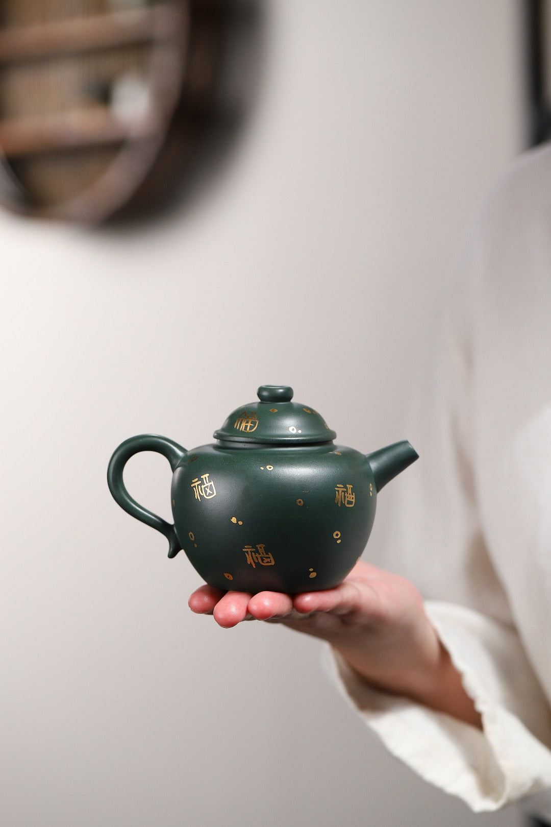 【圆珠】 泥料：原矿墨绿泥 容量：240cc   孔数：7孔
