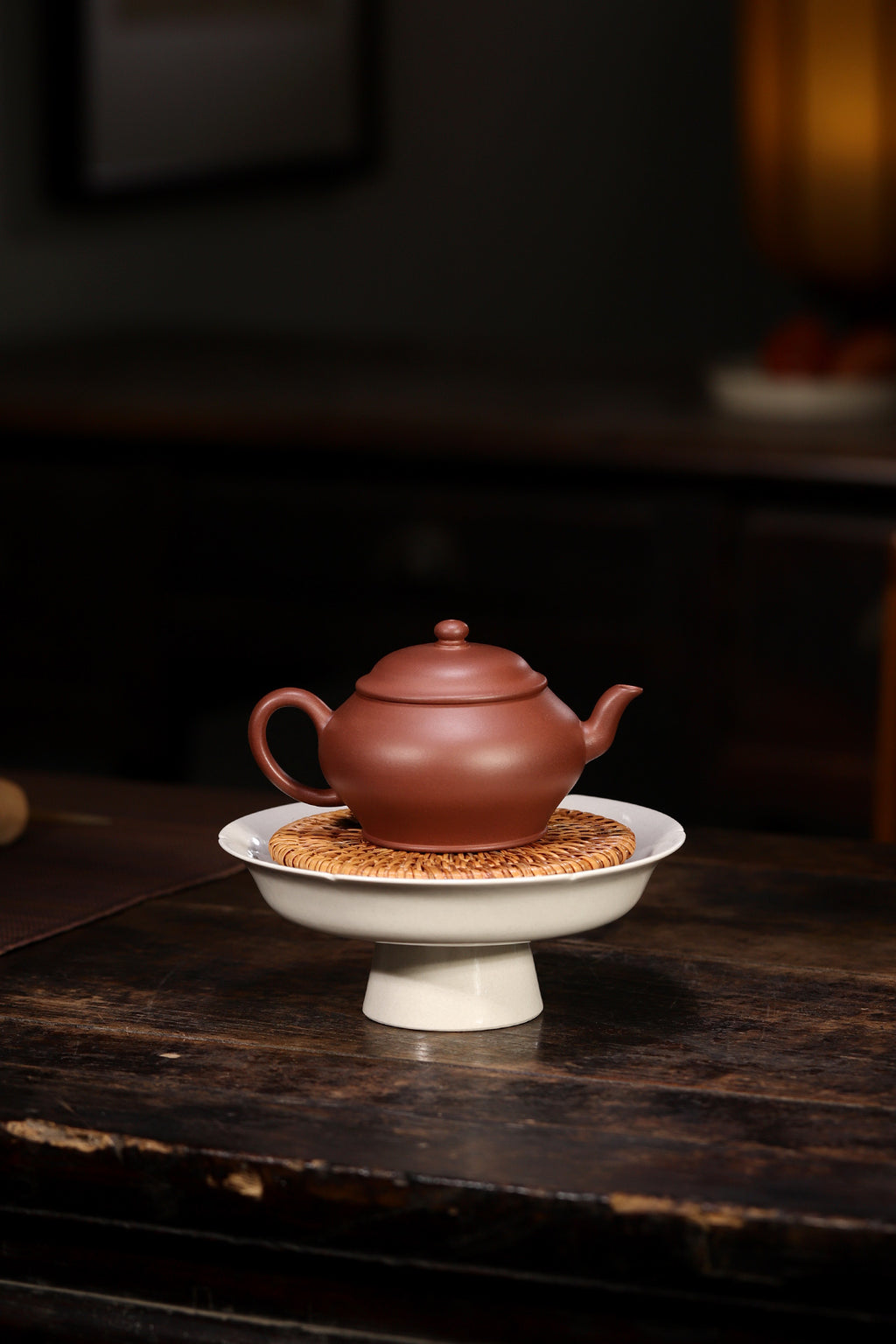 【高虚扁】 制壶：周彬 （国家级工艺美术员） 泥料：原矿紫泥 容量：220cc