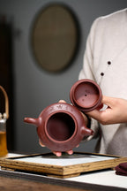 配持壶照 【碗壶】 制壶：刘彩萍（国家级工艺美术师）原矿紫泥 容量：275cc