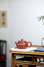 【筋纹西施】 制壶：范俊华（国家级工艺美术师） 泥料：原矿朱泥 容量：175cc