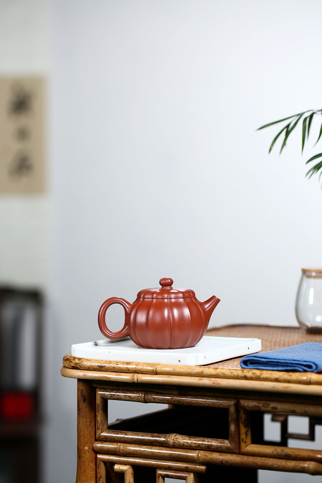 【筋纹西施】 制壶：范俊华（国家级工艺美术师） 泥料：原矿朱泥 容量：175cc