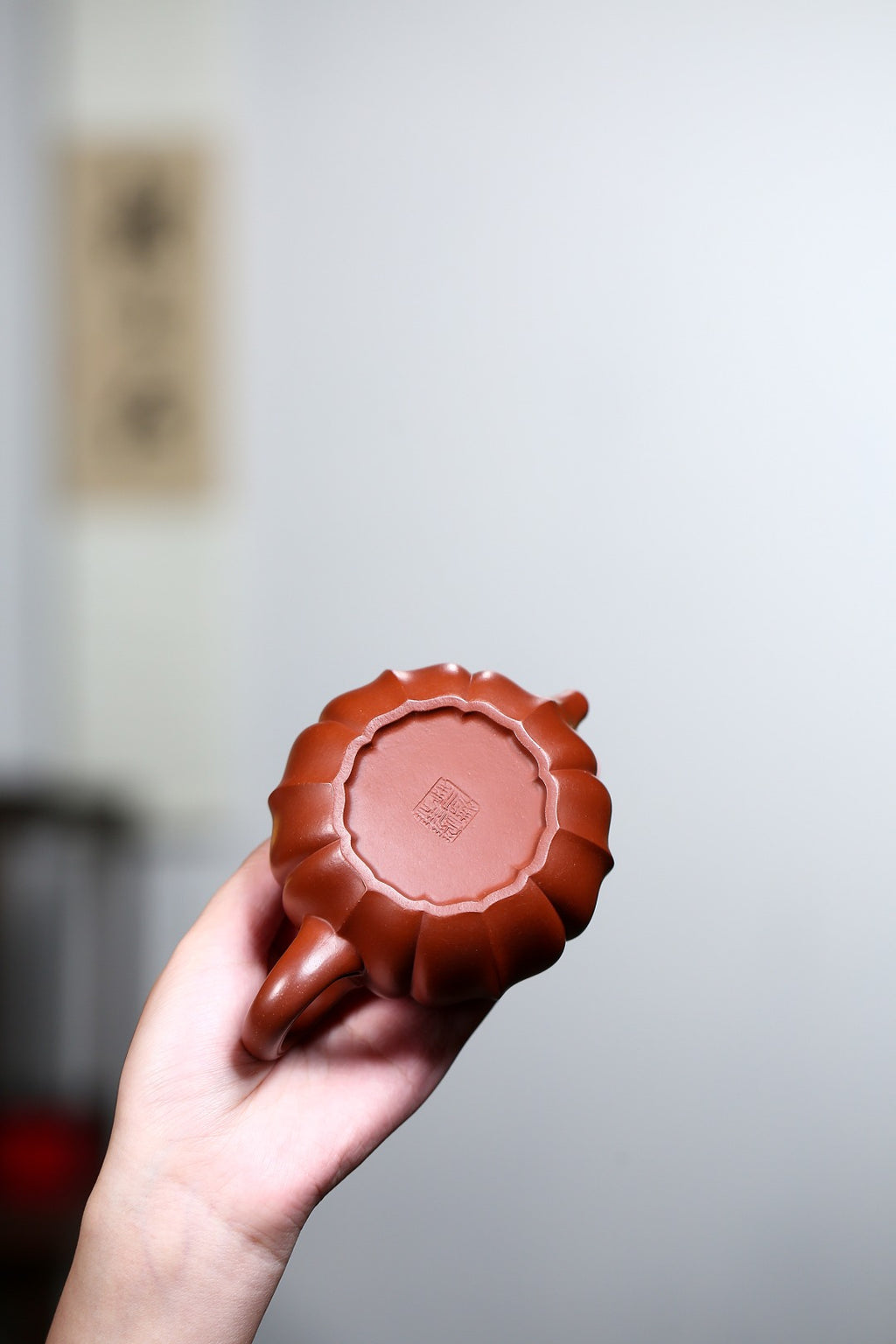 【筋纹西施】 制壶：范俊华（国家级工艺美术师） 泥料：原矿朱泥 容量：175cc