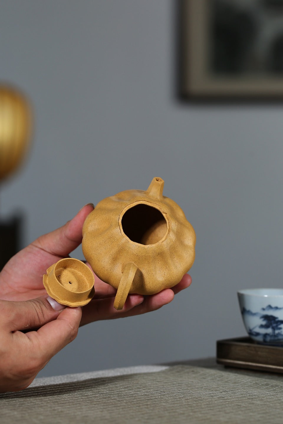 【小南瓜】 制壶：李卢春（国家级工艺美术师） 泥料：原矿段泥 容量：200cc