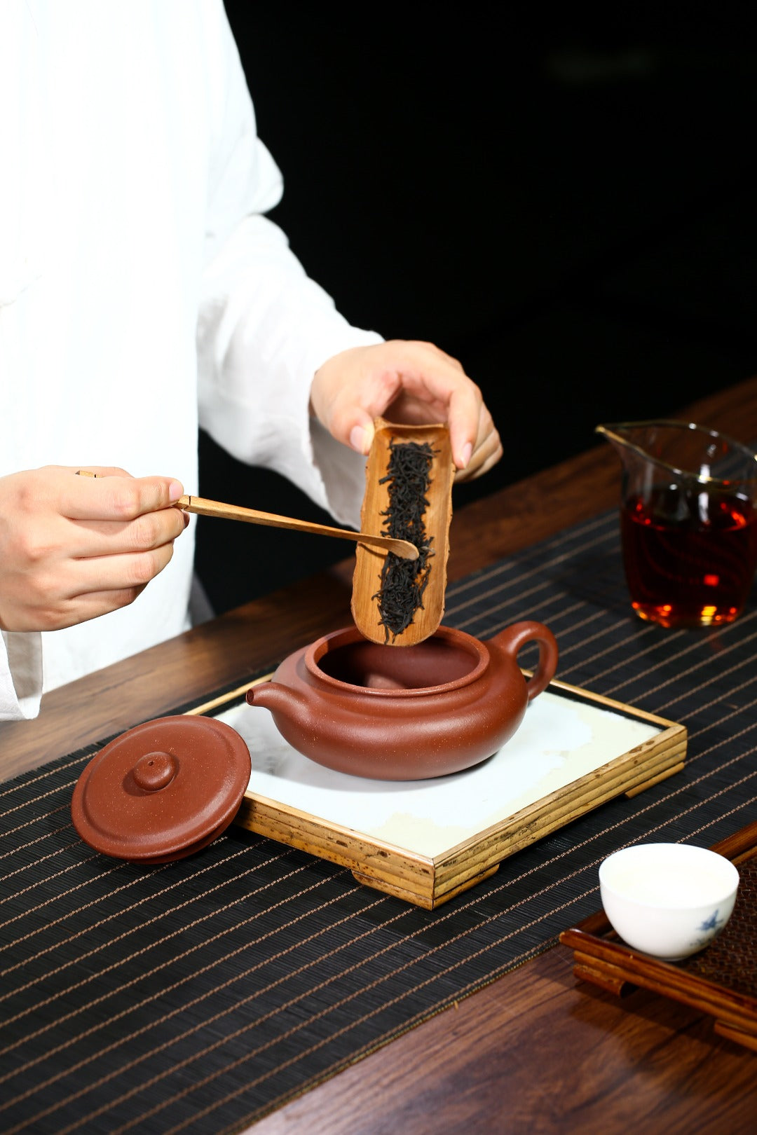 全手工【扁腹】 制壶：许响新（国家级助理工艺美术师） 泥料：原矿清水泥 容量：320cc