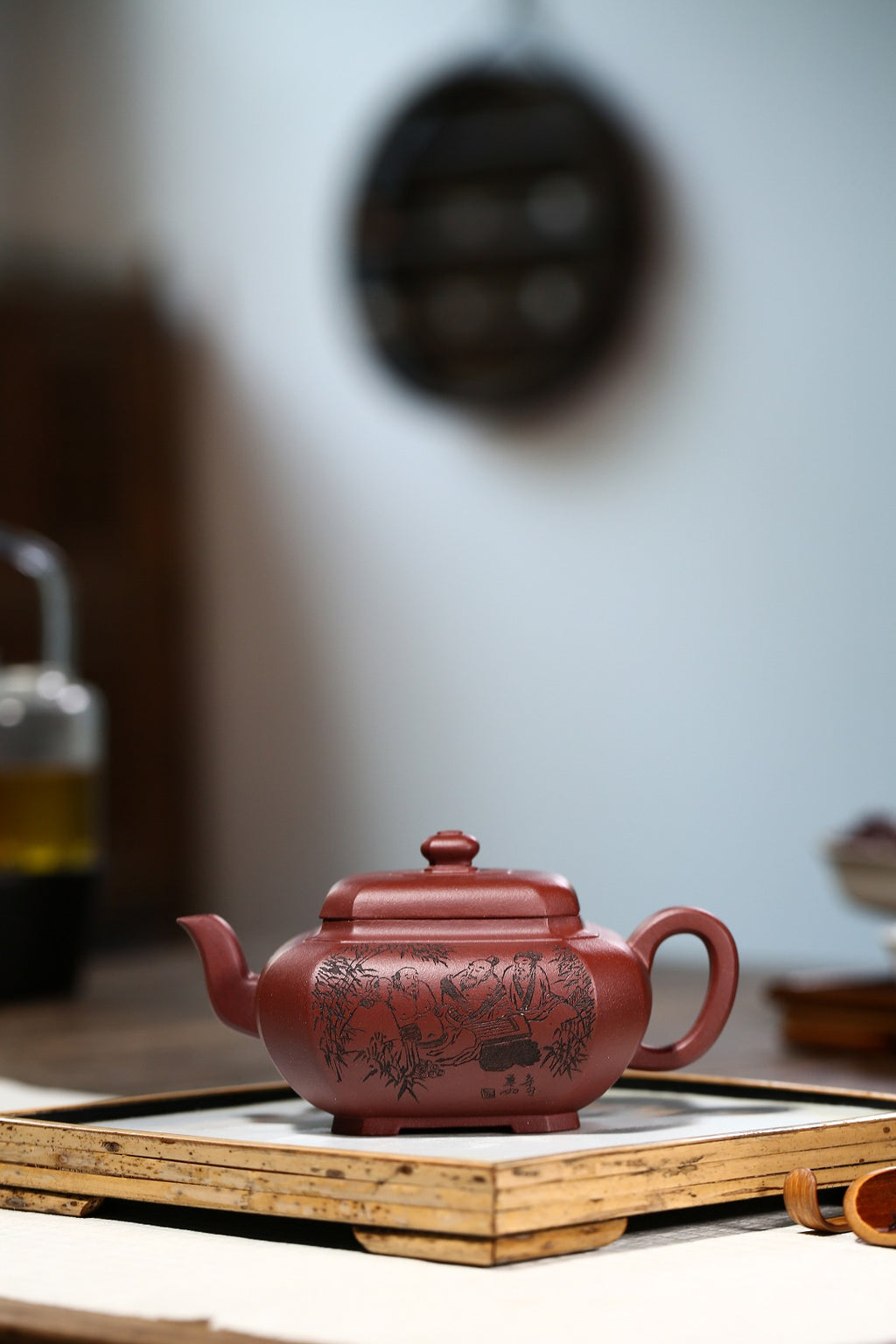 配持壶照 【福临八方】 制壶：刘彩萍（国家级工艺美术师） 原矿底槽青 320cc