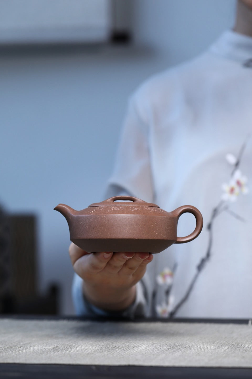 【汉扁】 制壶：范俊华 （国家级工艺美术师） 泥料：原矿老段泥 容量：250cc