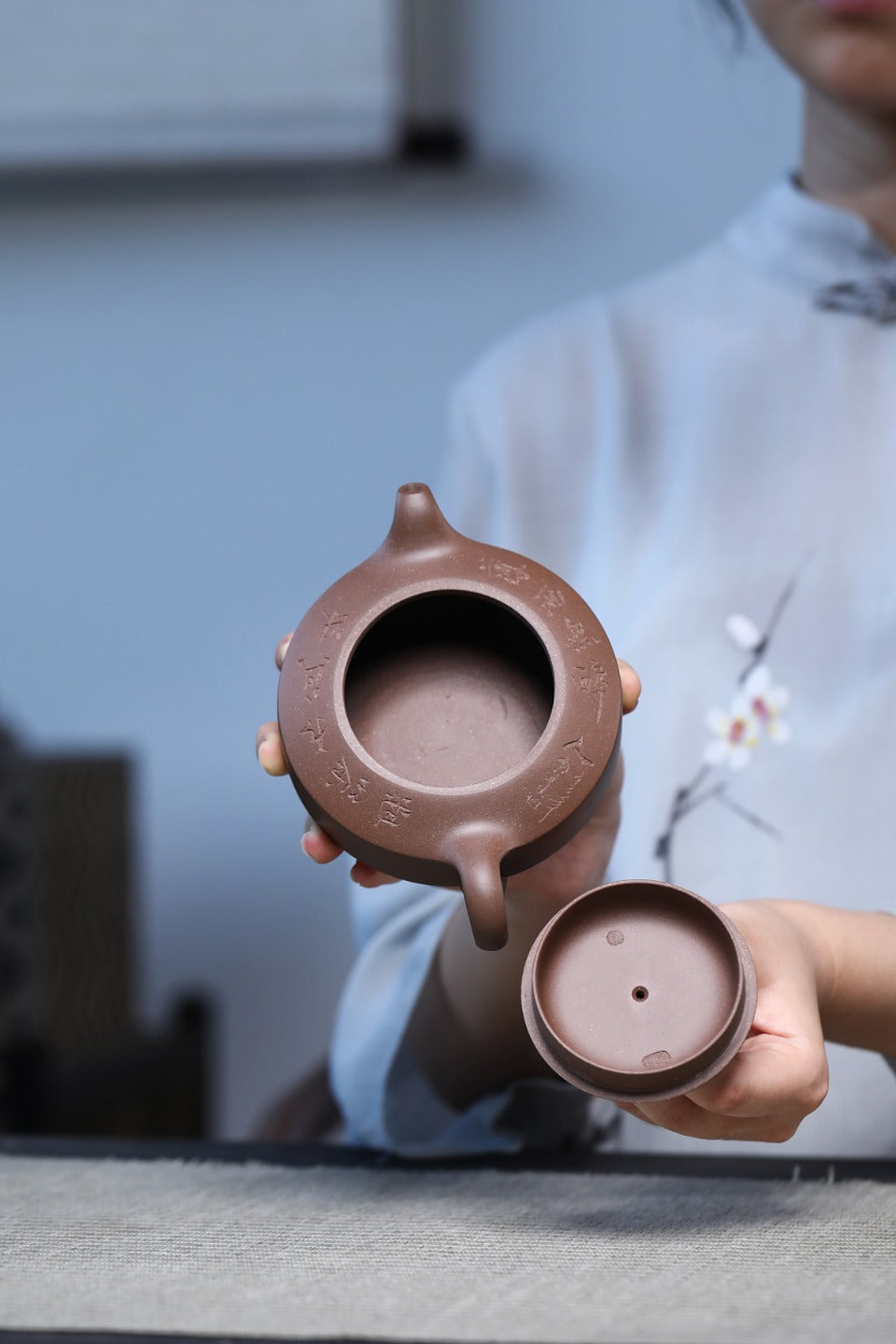 【汉扁】 制壶：范俊华 （国家级工艺美术师） 泥料：原矿老段泥 容量：250cc