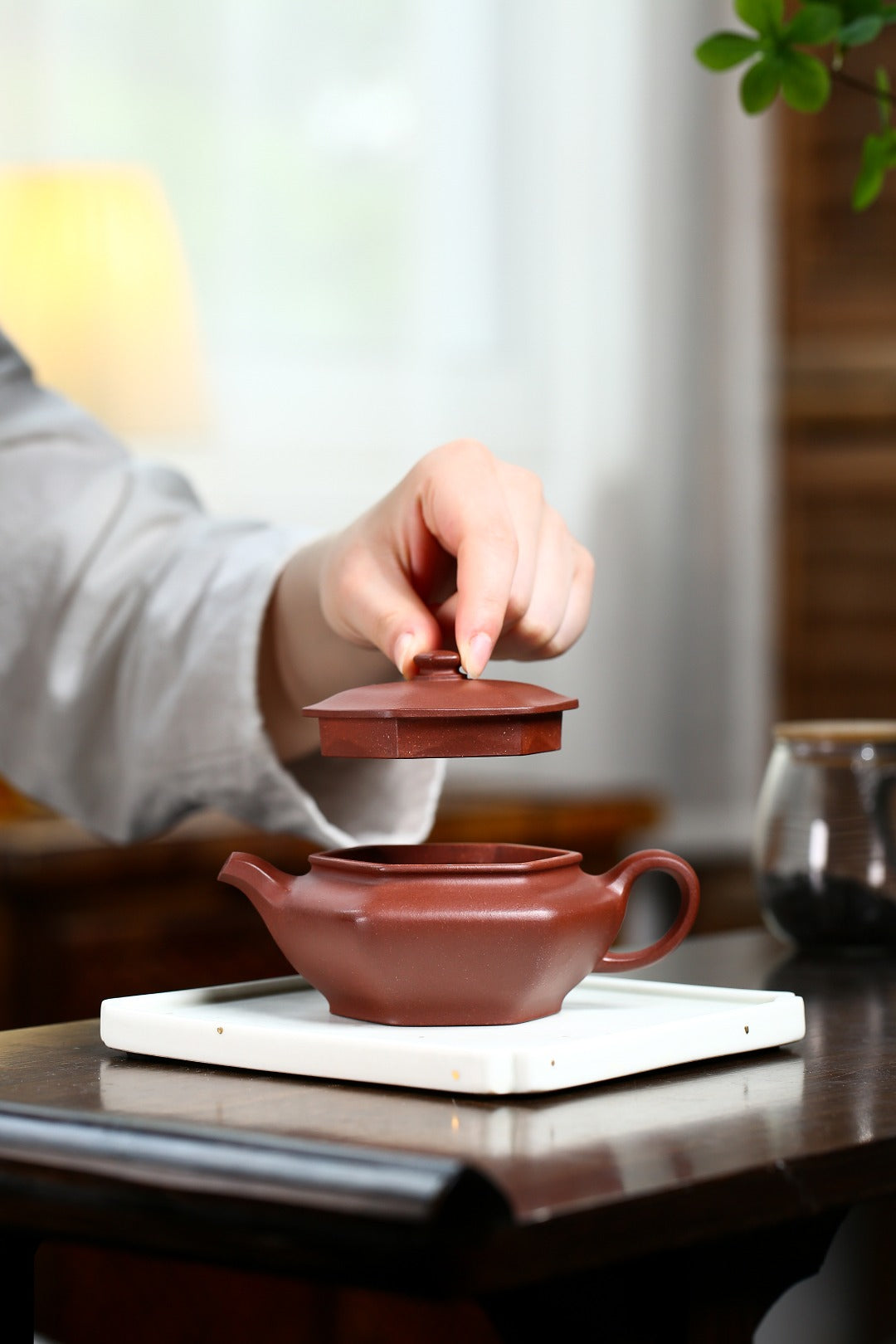 【六方福鼓】 制壶：刘彩萍（国家级工艺美术师） 泥料：原矿底槽清 容量：175cc