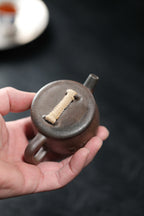 汉瓦 | 【慕古系列 半手工·手制·优质紫泥高温柴烧·容量100cc 立体堆绘 编绳滴钮 】