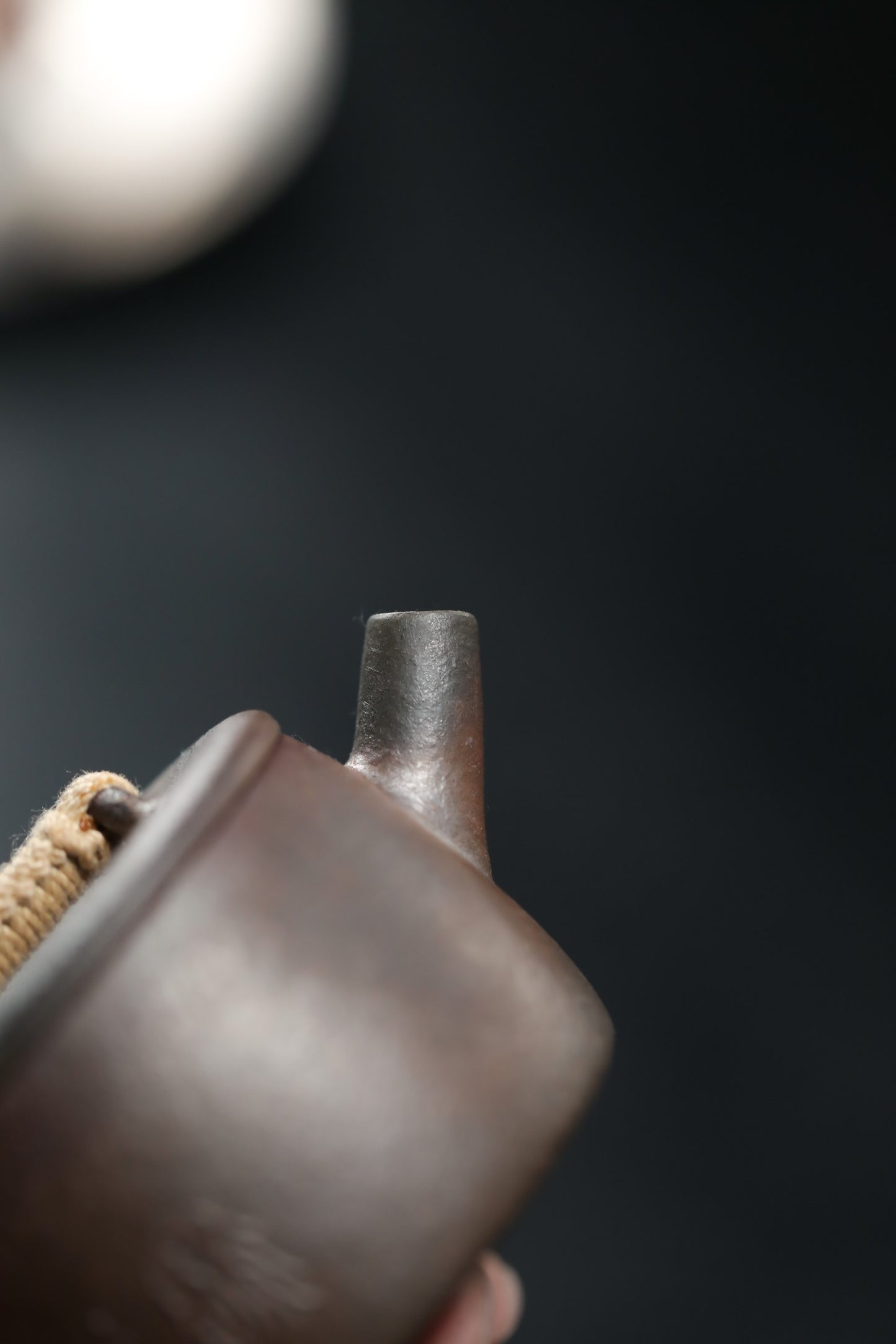 汉瓦 | 【慕古系列 半手工·手制·优质紫泥高温柴烧·容量100cc 立体堆绘 编绳滴钮 】