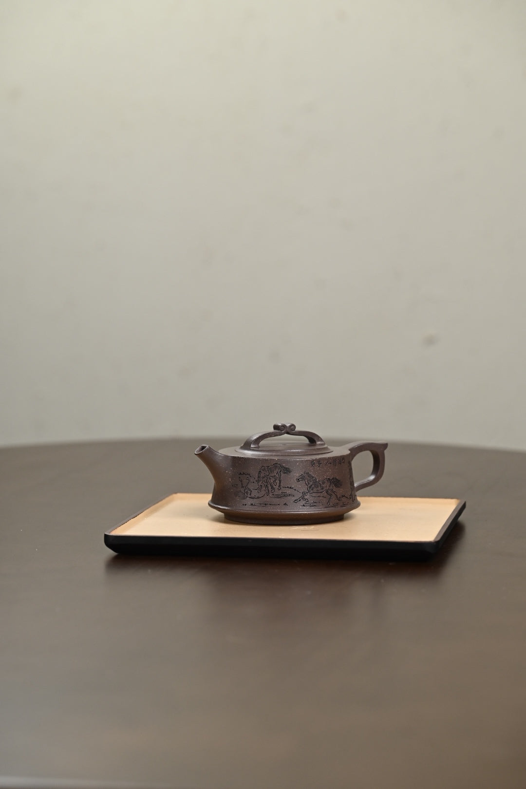 双研高 『八骏驰风』 一厂老青段·容量300cc·14孔出水·王岳龄·国家级正高级工艺美术师