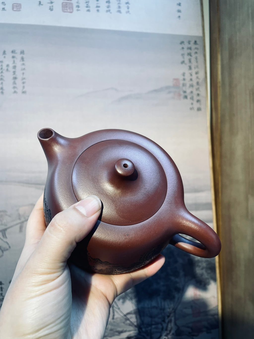国工佳作【天际】 泥料：原矿龙血砂 450cc 作者：钱云娇 国家级工艺美术师
