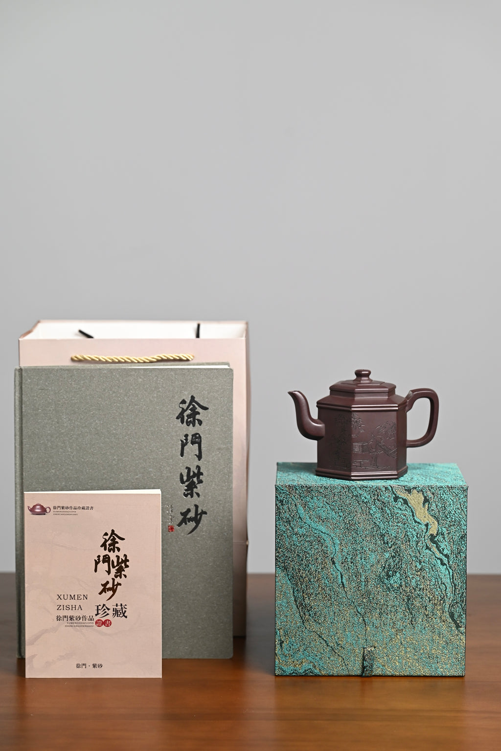 『六方宫灯』 一厂老紫泥·容量350cc·10孔出水·史志洪 中国工艺美术协会会员