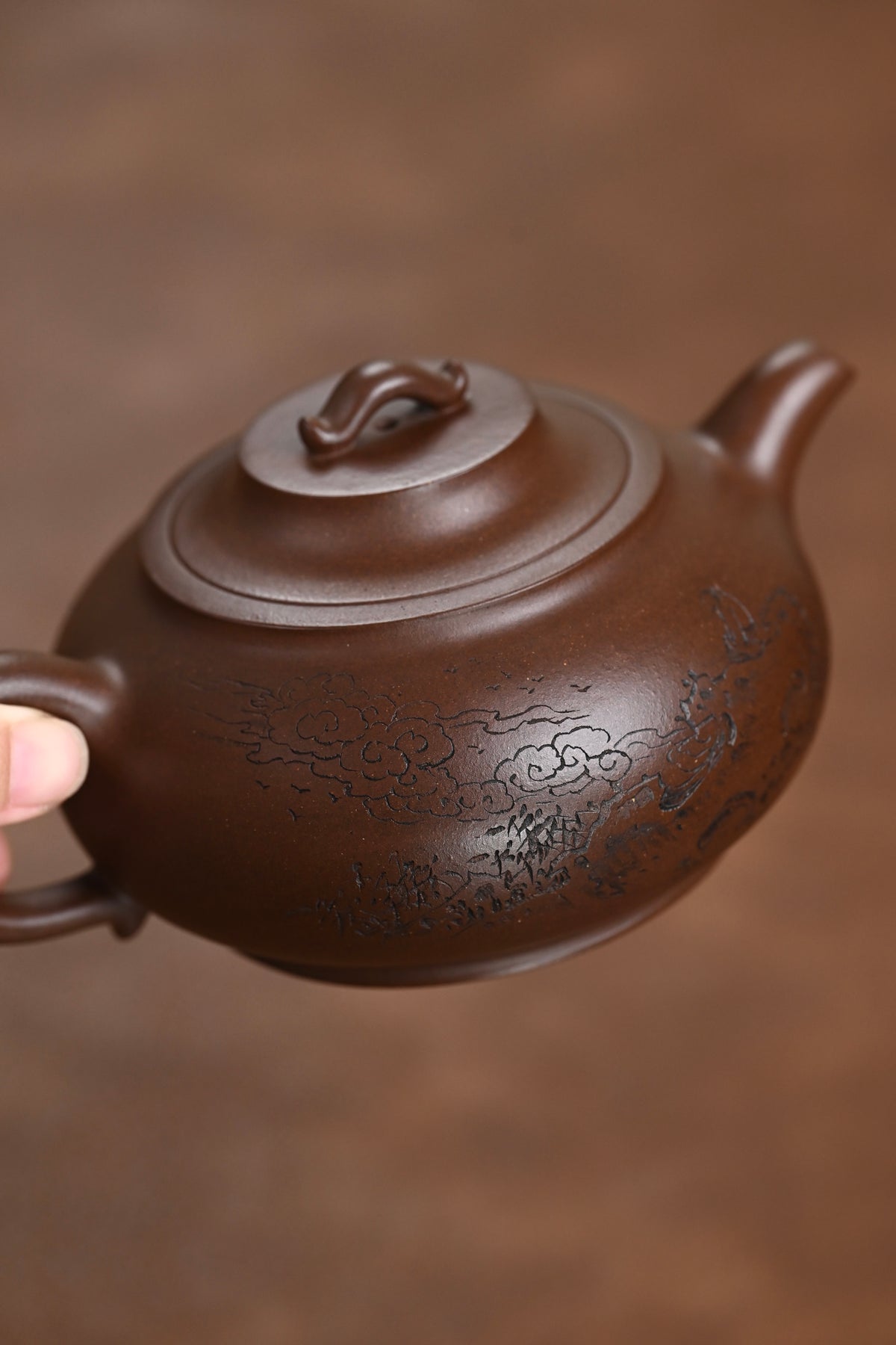 『腾云驾雾』 文革老紫泥·容量400cc·7孔出水·内推·史志洪 中国工艺美术协会会员 - ZishaTeapotChina