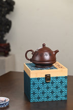 『玉笠』 一厂老紫泥·容量550cc·14孔出水·史志洪 国家级高级工艺美术师 - ZishaTeapotChina