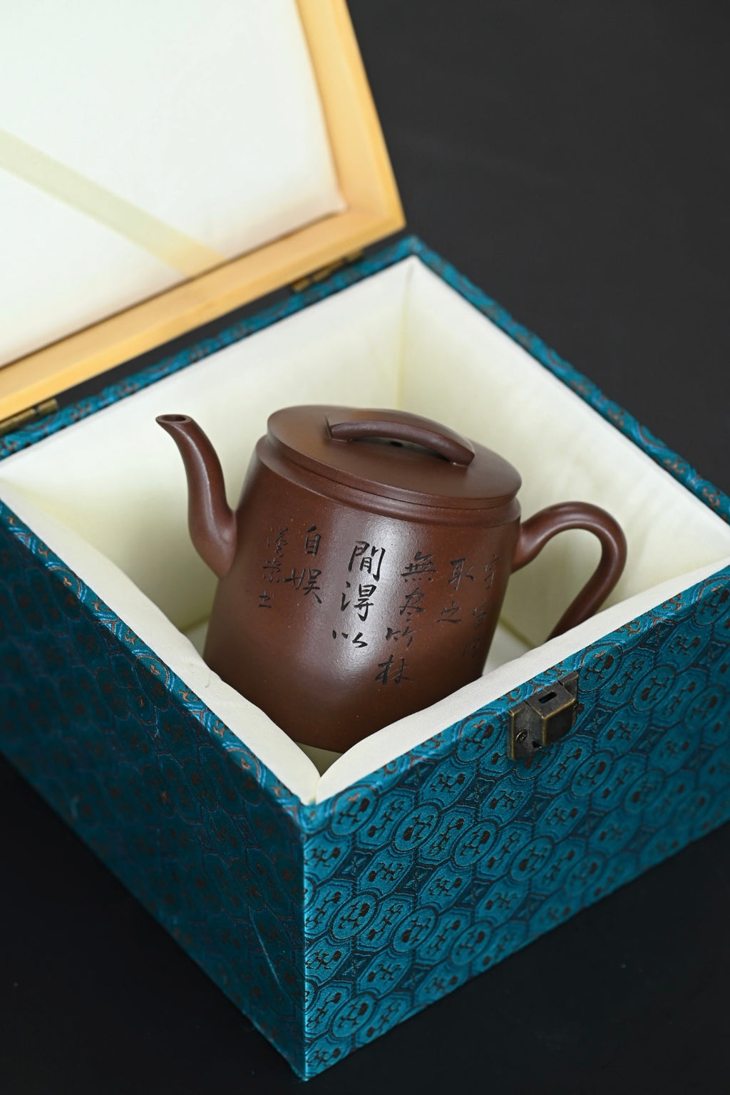 "Gaohan Tile" First Factory Old Purple Clay · Capacity 350cc · 7 Hole Water Outlet · Internal Push · Shi Zhihong National Level Senior Arts and Crafts Master - ZishaTeapotChina