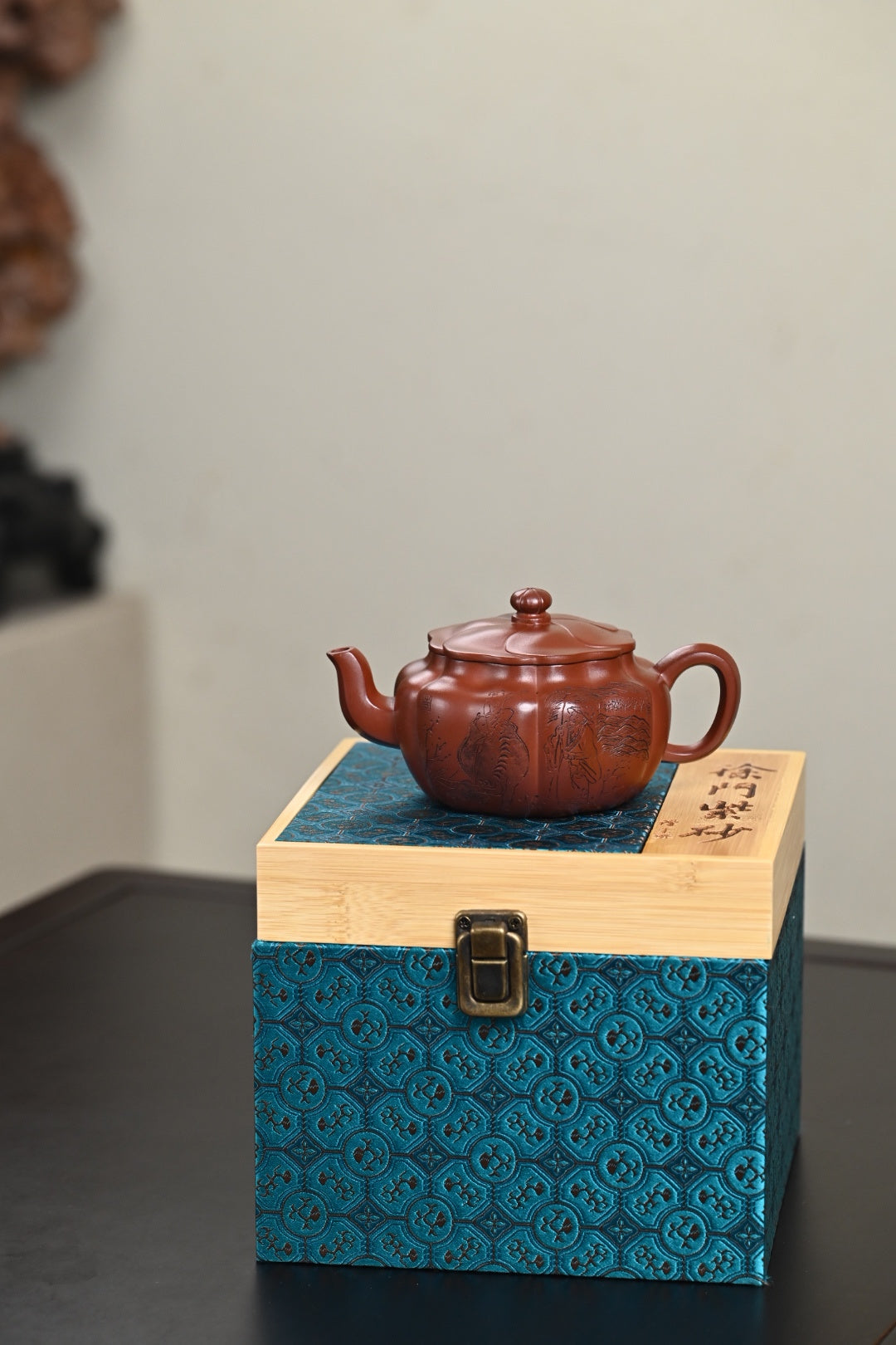 『筋纹菱花』 底槽青·容量320cc·9孔出水·史志洪 国家级高级工艺美术师 - ZishaTeapotChina