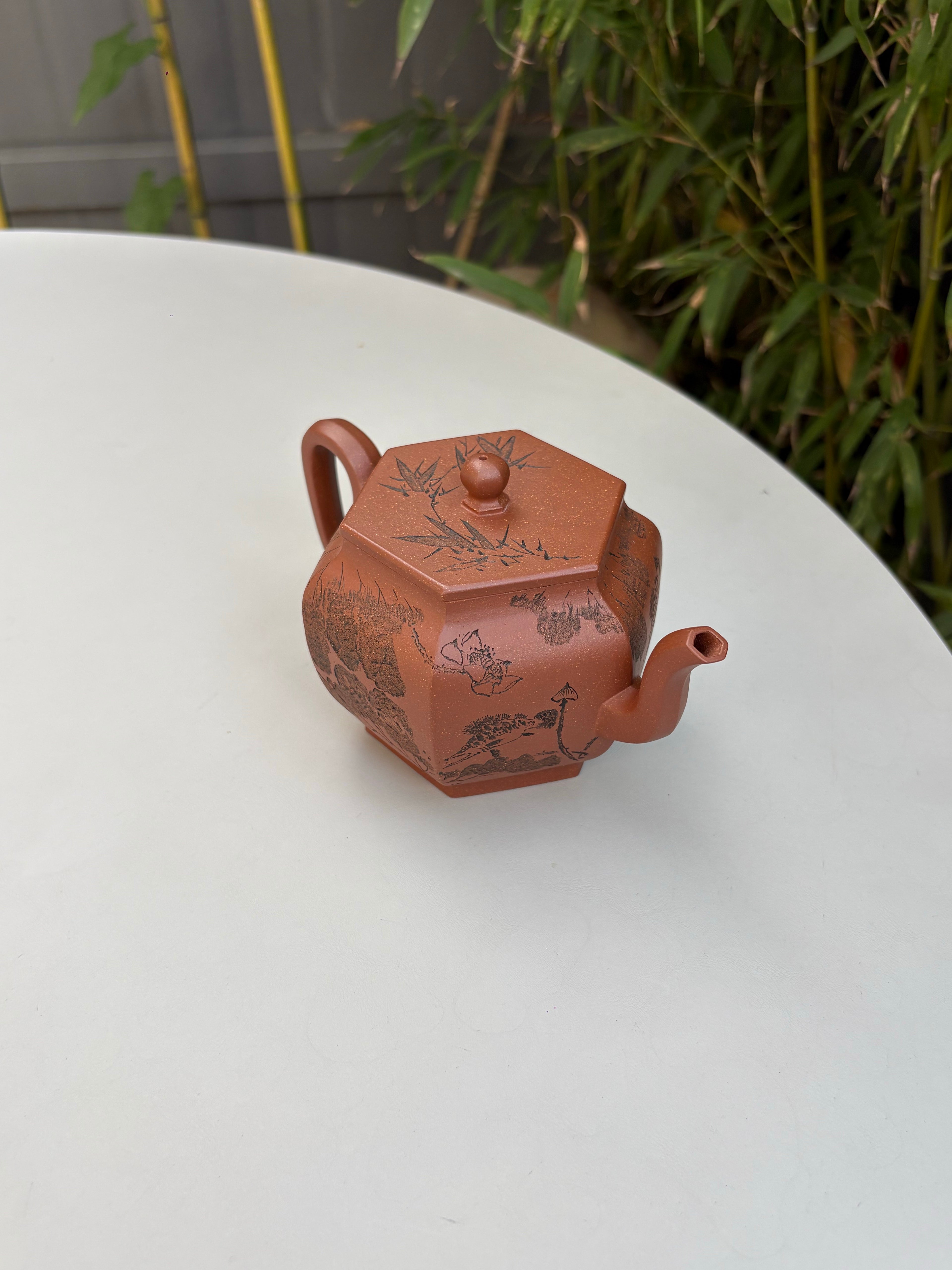 宏林山水·礼藏天下｜陈宏林大师传世巅峰臻品【六方荷韵壶】原矿极品老段泥·280cc
