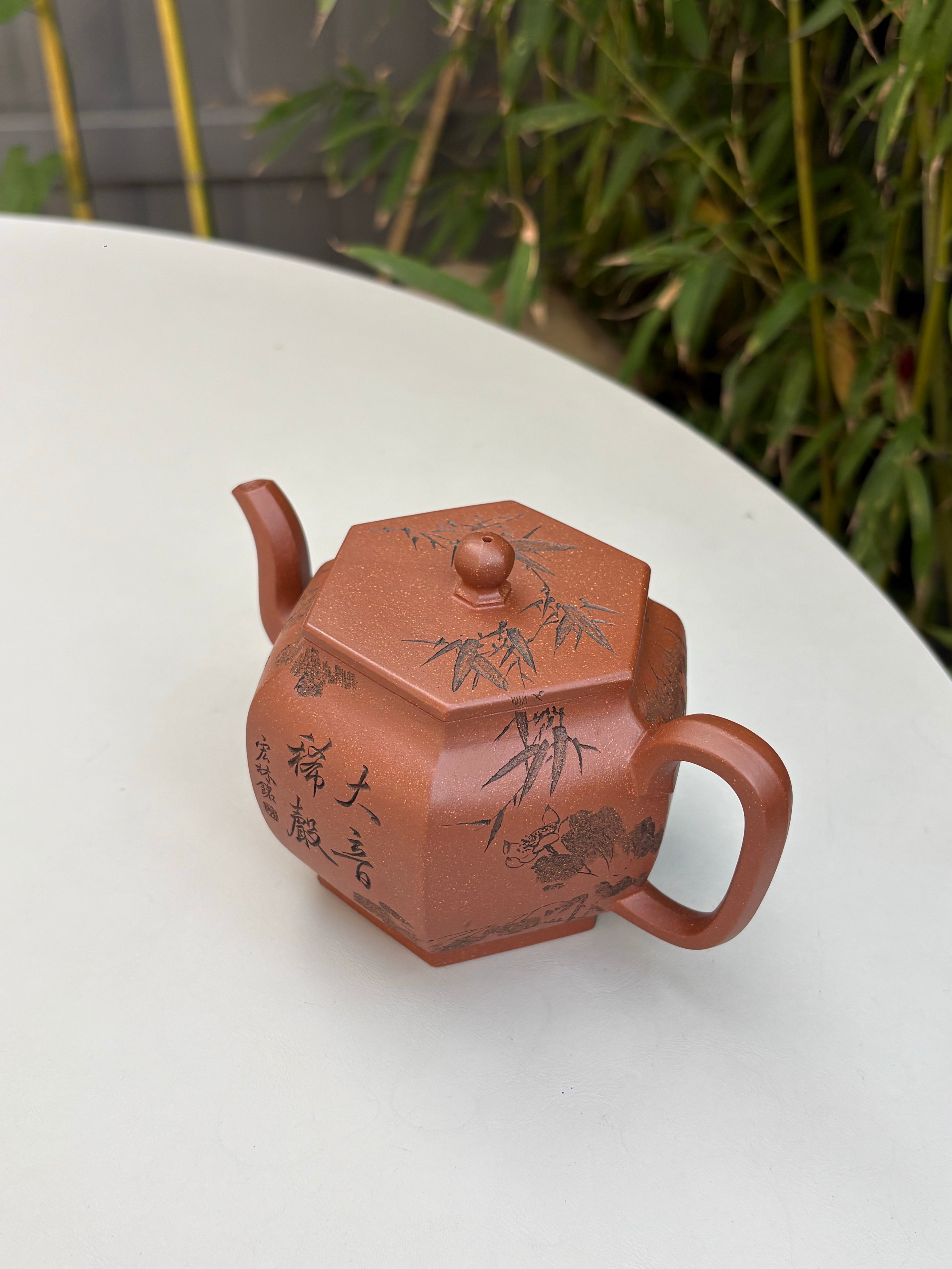宏林山水·礼藏天下｜陈宏林大师传世巅峰臻品【六方荷韵壶】原矿极品老段泥·280cc