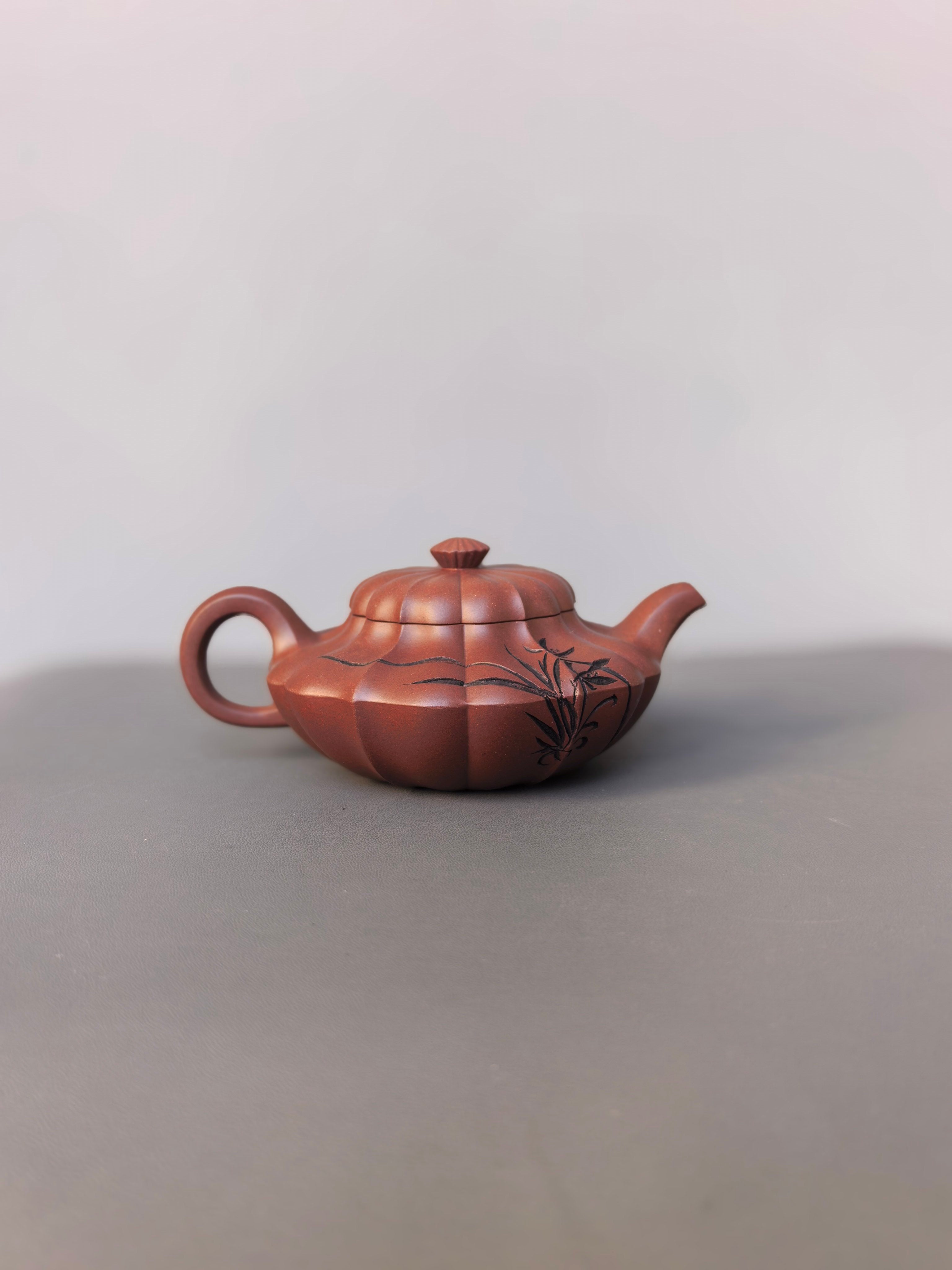 中国陶瓷艺术终身成就奖获得者｜典藏重器【筋纹合欢壶】原矿优质紫泥·300cc