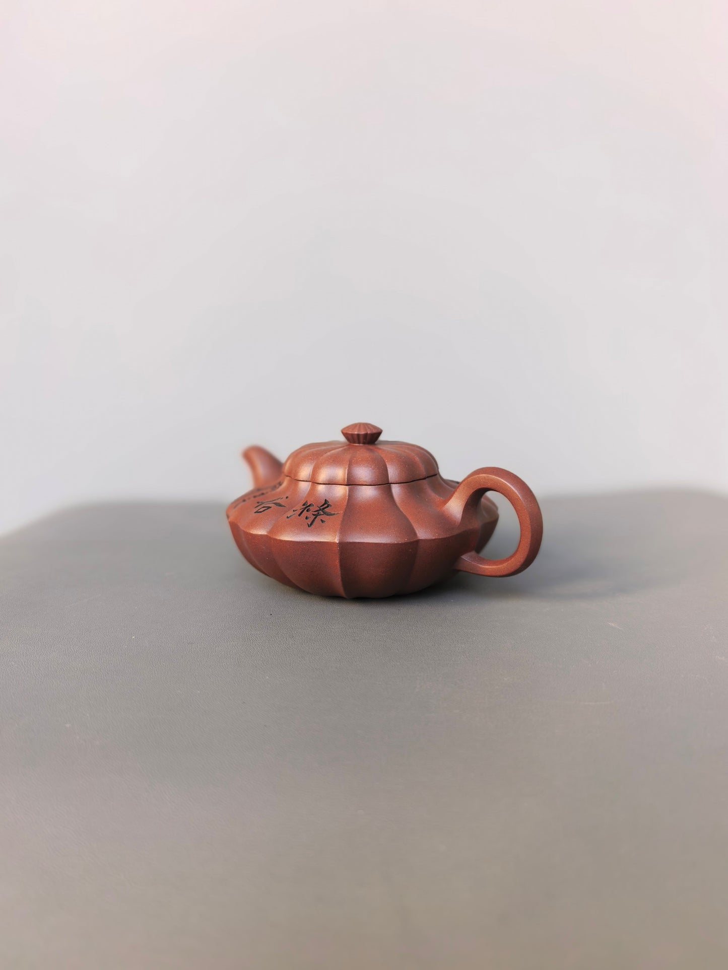 中国陶瓷艺术终身成就奖获得者｜典藏重器【筋纹合欢壶】原矿优质紫泥·300cc