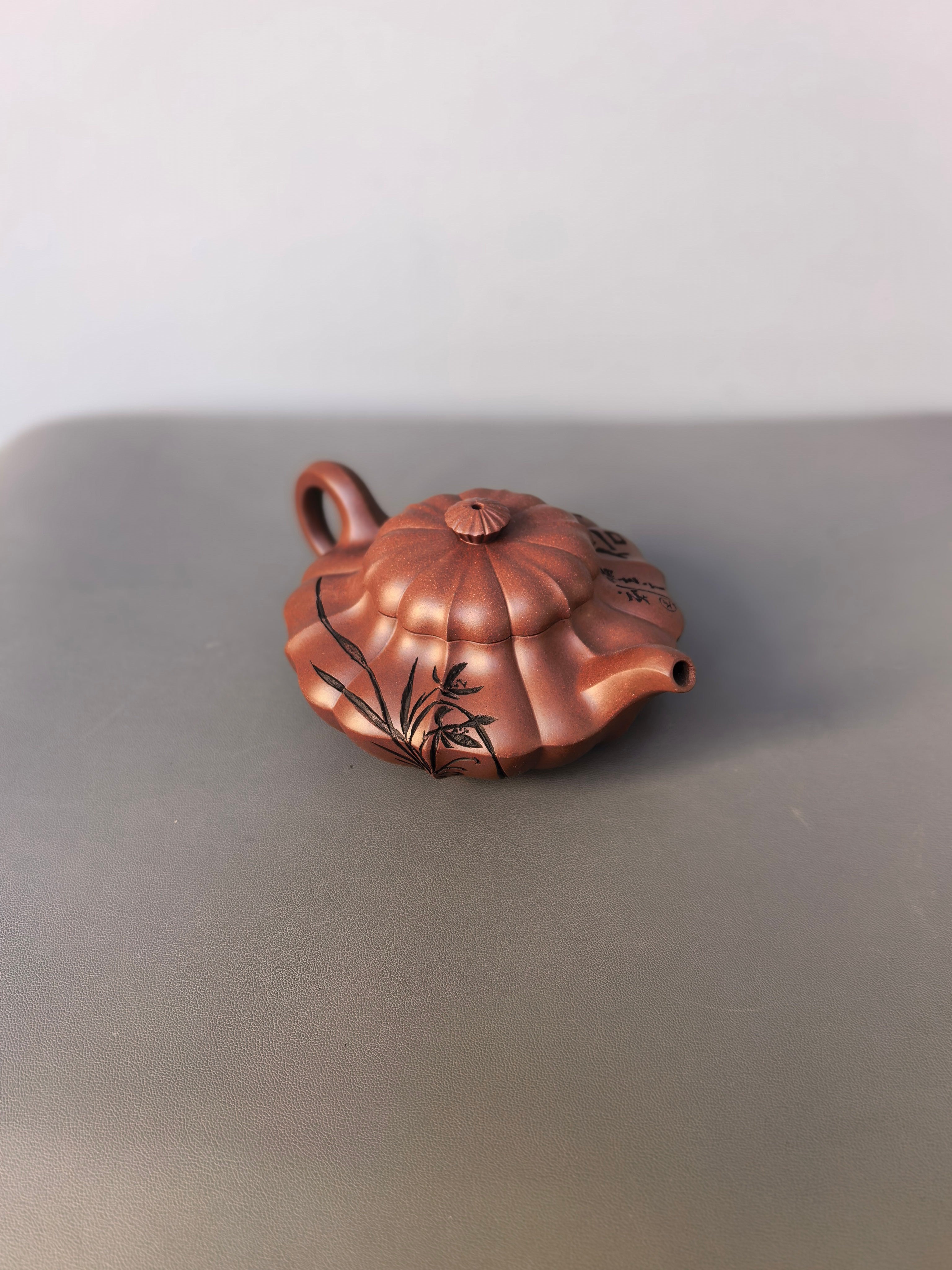 中国陶瓷艺术终身成就奖获得者｜典藏重器【筋纹合欢壶】原矿优质紫泥·300cc