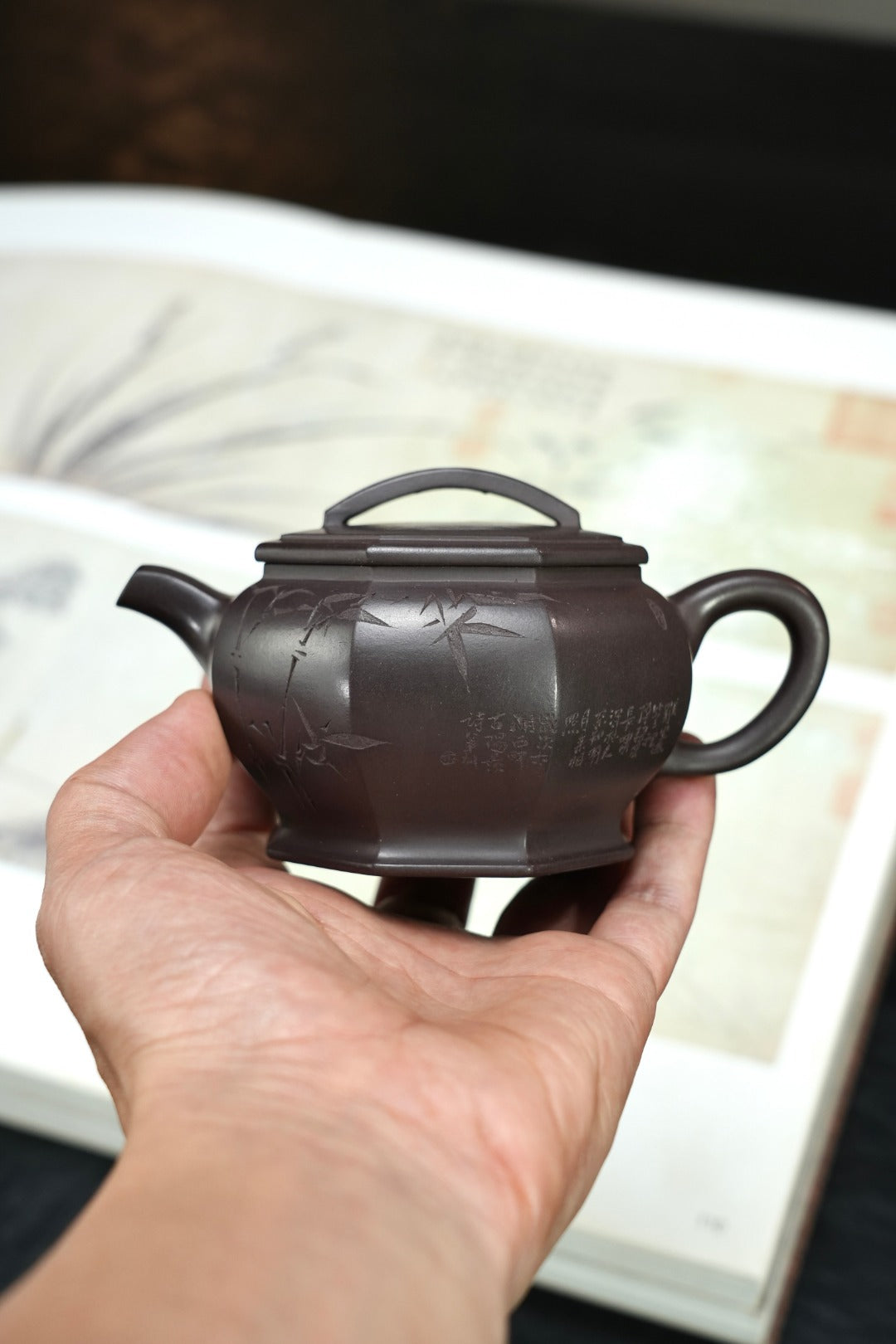 【耿浩方壶 礼藏双绝】 紫砂80后方器巨匠·耿浩巅峰之作《八方汉瓦壶》原矿极品90纯紫老泥·200cc