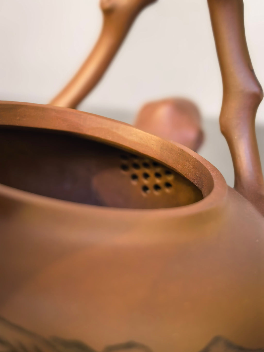 国大师·顾绍培➕省大师·储立之联袂合作限量款👍紫砂业界标杆【东坡提梁壶】原矿极品老紫泥· 750cc